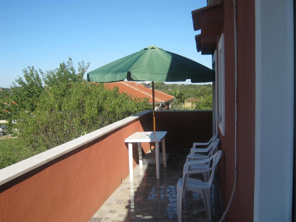 Apartman Perci Vrh Tar-Vabriga 外观 照片